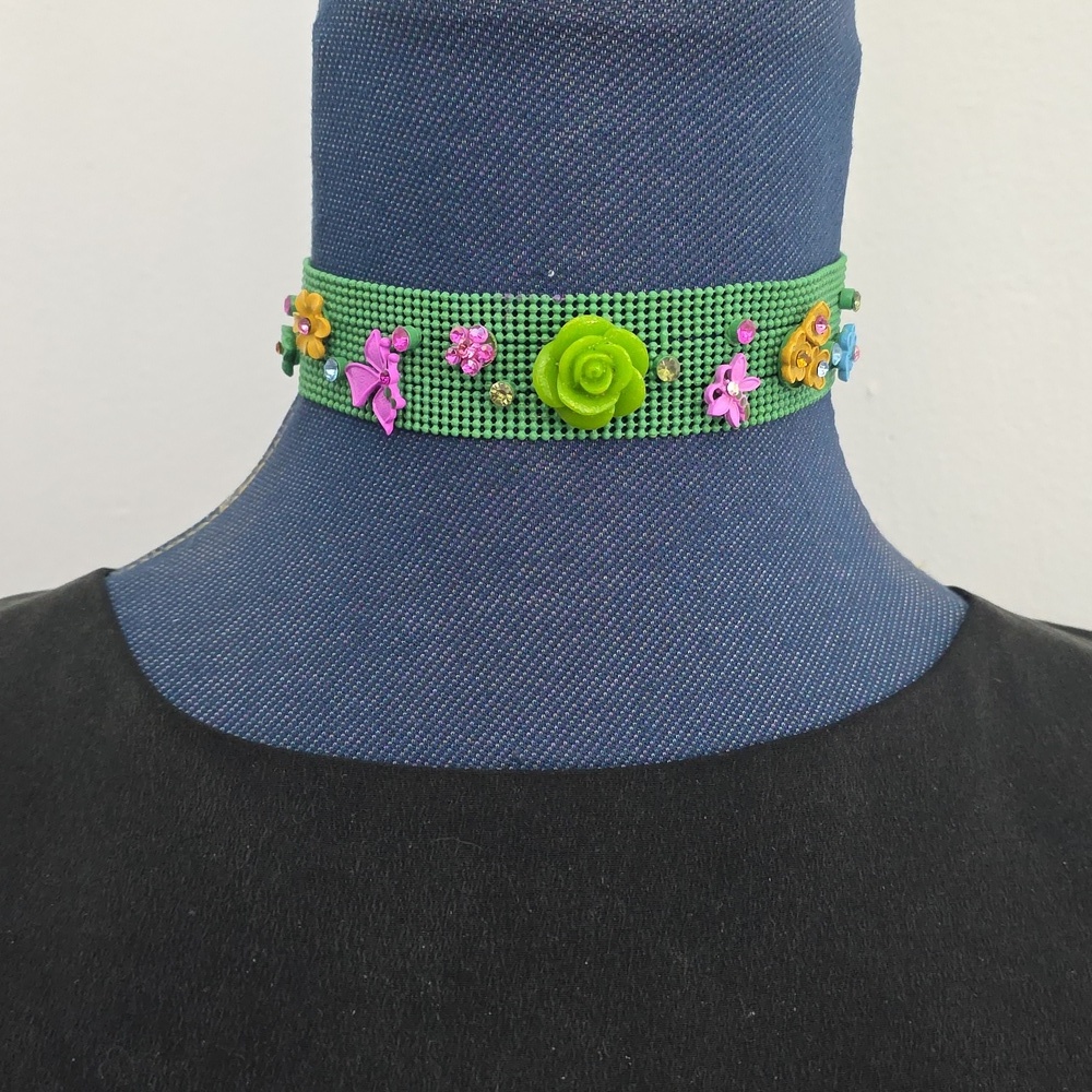 Green Mesh Floral Garden Choker Necklace - Picture 1 of 8